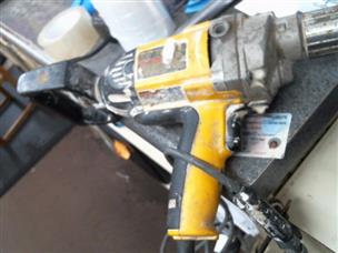 DEWALT DW130V Good Buya